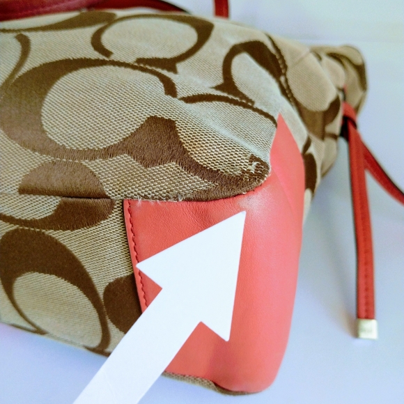 Coach Signature Women's Shoulder Bag - Picture 10 of 13